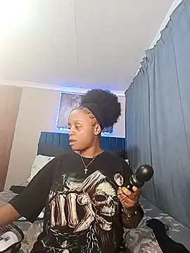 Queen-Chocolate online show from 11.13.25