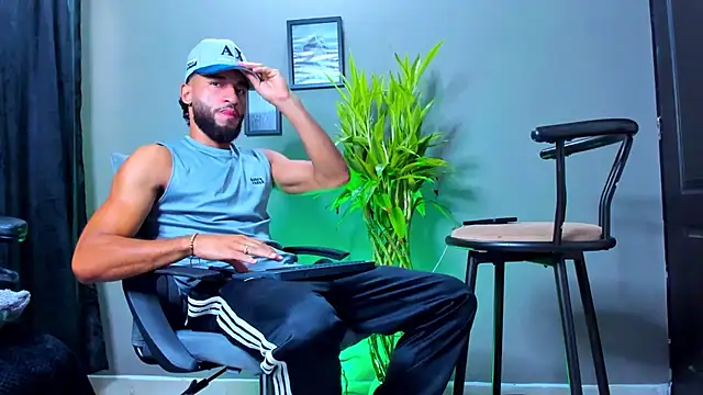 Damian 022 online show from 10.25.25