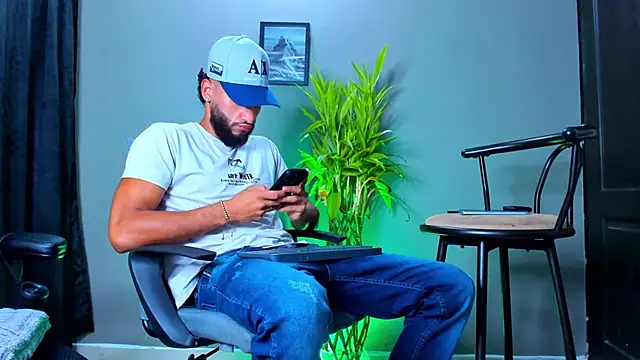 Damian 022 online show from 11.10.25