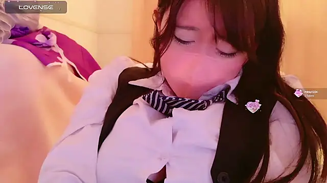 maii- online show from 03.05.25