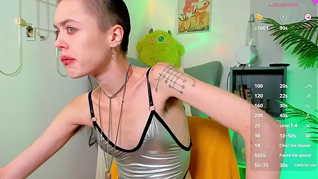 PamelaYong online show from 12.11.24