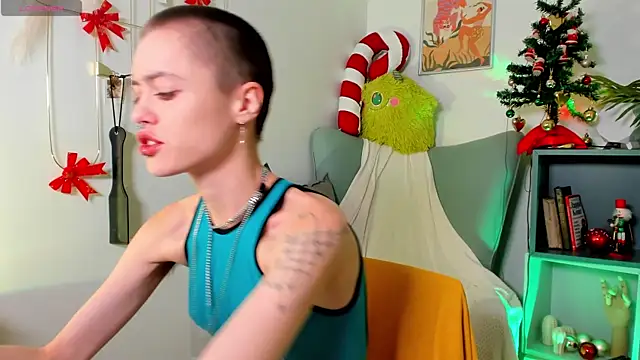 PamelaYong online show from 01.05.25