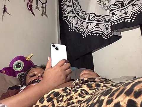 Snapshot of Sexy_ebony_BunNey chatting on 02.04.26 Sexy ebony BunNey online show from 02.04.26