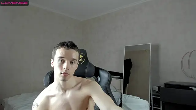 Snapshot of MasonWarholl chatting on 01.26.25 MasonWarholl online show from 01.26.25