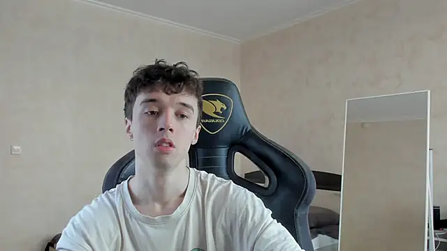 Snapshot of MasonWarholl chatting on 02.16.26 MasonWarholl online show from 02.16.26