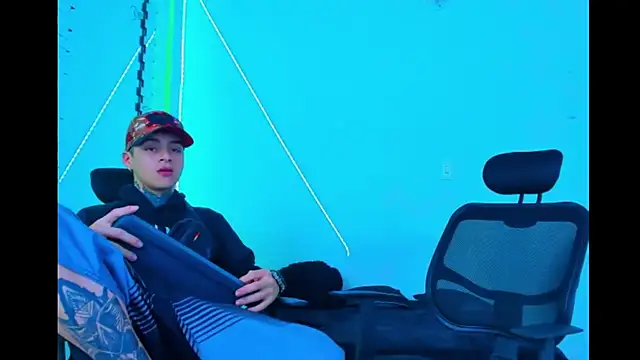 HOT boy2025 online show from 09.19.25