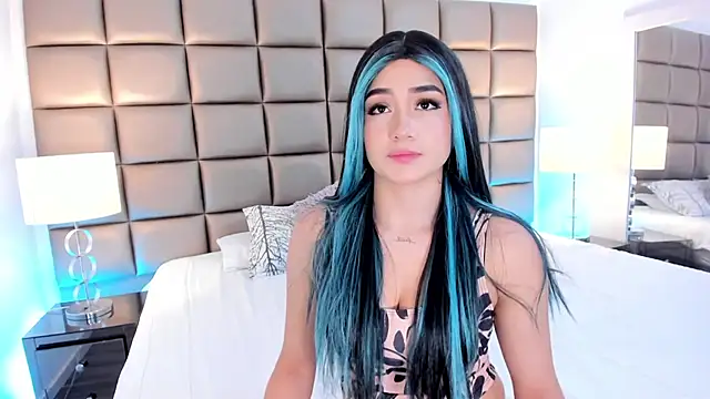 AnnyHizzle online show from 02.28.25