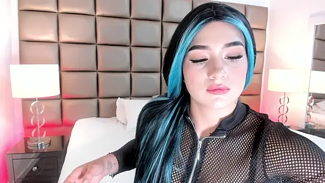 AnnyHizzle online show from 03.16.25