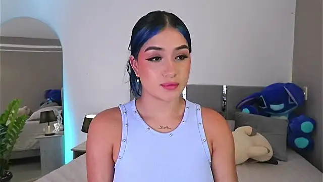 AnnyHizzle online show from 09.25.25