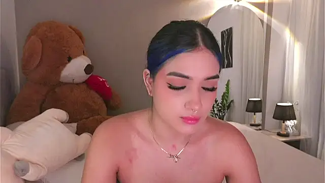 AnnyHizzle online show from 10.14.25