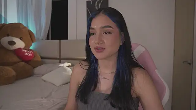 AnnyHizzle online show from 05.03.26