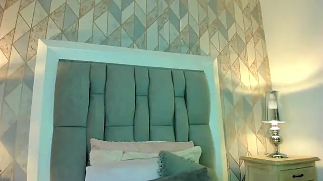 Snapshot of Ginger_Violetta_ chatting on 12.23.24 Ginger Violetta online show from 12.23.24