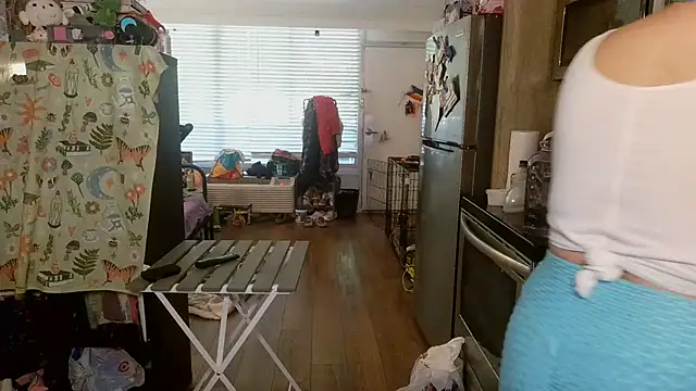 mochi rainbow online show from 03.19.25