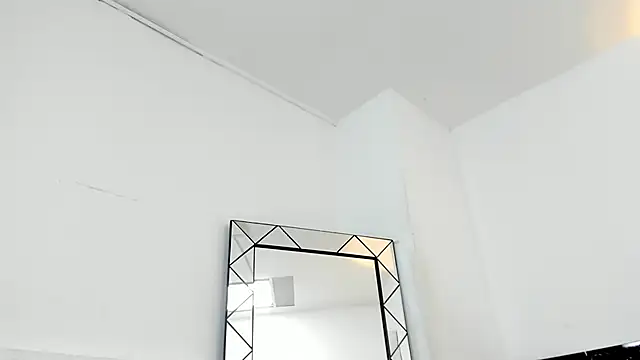 Juliabadlee online show from 12.02.24