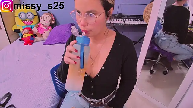 gigi stephans online show from 10.25.25