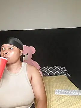 R-thequeen online show from 03.23.26