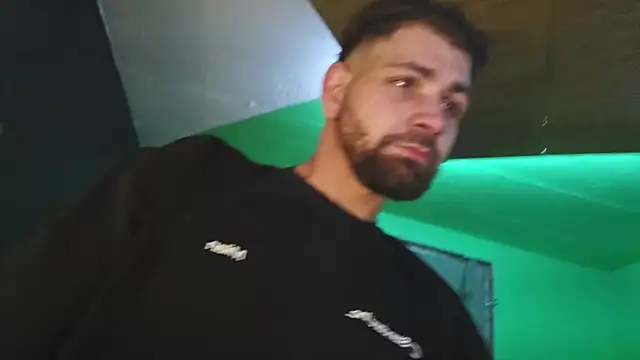 Snapshot of savage_daddyy chatting on 02.19.25 savage daddyy online show from 02.19.25