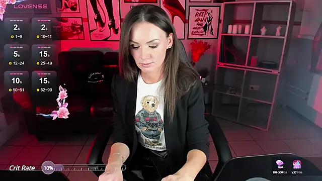 JacquiKim online show from 12.04.24