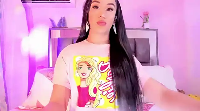 Snapshot of ShantalGirs chatting on 01.30.25 ShantalGirs online show from 01.30.25