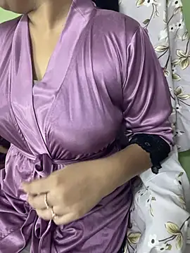 Snapshot of Hottest_Tamil chatting on 02.20.26 Hottest Tamil online show from 02.20.26