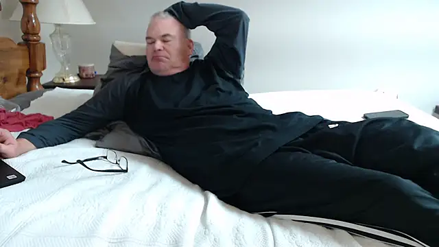 Snapshot of JaySloan chatting on 02.02.25 JaySloan online show from 02.02.25