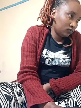 StacyGee24 online show from 02.16.25