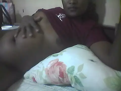 StacyGee24 online show from 02.24.25