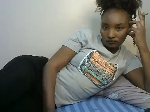 StacyGee24 online show from 10.16.25