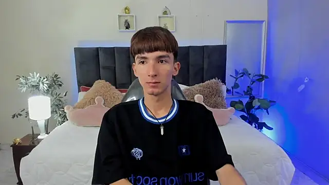 Snapshot of Jake_evans chatting on 05.13.26 Jake evans online show from 05.13.26