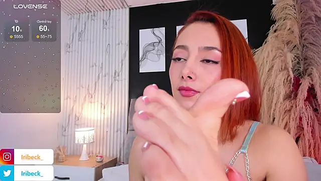 Snapshot of oceane_becker chatting on 02.10.25 oceane becker online show from 02.10.25