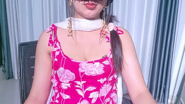 Snapshot of Aashika-Kaur chatting on 05.24.26 Aashika-Kaur online show from 05.24.26