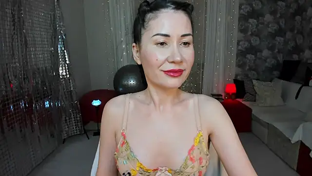 Snapshot of KarinaSweeety chatting on 04.20.26 KarinaSweeety online show from 04.20.26
