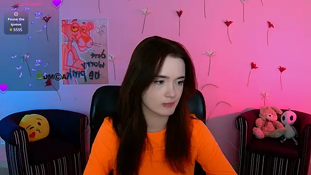 Snapshot of liana_kisses chatting on 04.28.26 liana kisses online show from 04.28.26