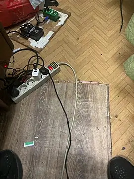 Ariel Ari online show from 11.11.25