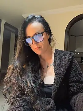 Snapshot of AndreaValencia chatting on 07.14.26 AndreaValencia online show from 07.14.26