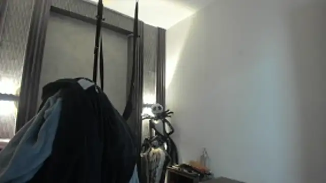 selene red  online show from 12.17.25