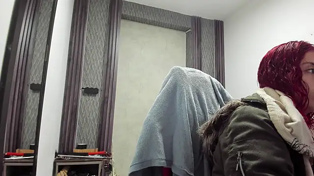 selene red  online show from 04.11.26