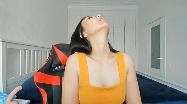 Snapshot of Missykitty01 chatting on 03.04.25 Missykitty01 online show from 03.04.25