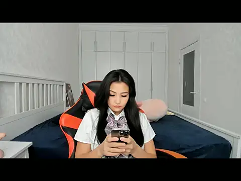 Snapshot of Missykitty01 chatting on 09.29.25 Missykitty01 online show from 09.29.25