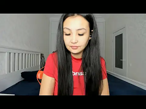 Snapshot of Missykitty01 chatting on 10.04.25 Missykitty01 online show from 10.04.25