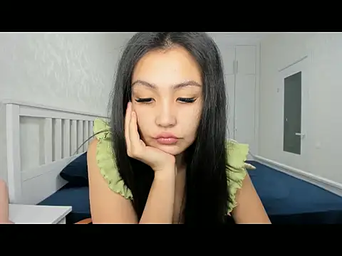 Snapshot of Missykitty01 chatting on 10.14.25 Missykitty01 online show from 10.14.25