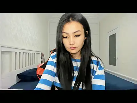 Snapshot of Missykitty01 chatting on 10.23.25 Missykitty01 online show from 10.23.25