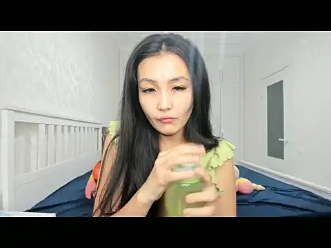 Snapshot of Missykitty01 chatting on 12.16.25 Missykitty01 online show from 12.16.25