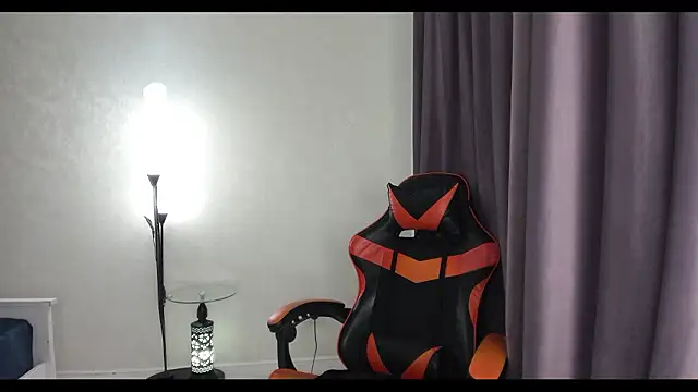 Snapshot of Missykitty01 chatting on 02.14.26 Missykitty01 online show from 02.14.26