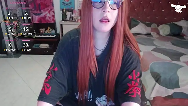 Snapshot of Avril2001 chatting on 10.17.25 Avril2001 online show from 10.17.25
