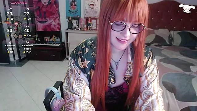 Snapshot of Avril2001 chatting on 10.20.25 Avril2001 online show from 10.20.25