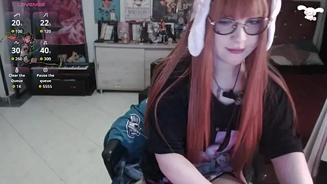 Avril2001 online show from 11.26.25