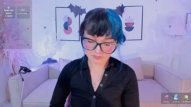 Sweet Namii online show from 11.04.25