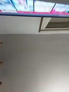 Snapshot of skrigul12 chatting on 12.23.24 skrigul12 online show from 12.23.24