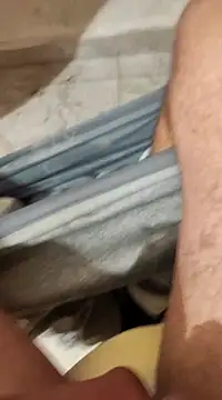 Snapshot of skrigul12 chatting on 01.01.25 skrigul12 online show from 01.01.25